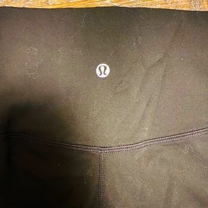 Black Lululemon leggings size 6